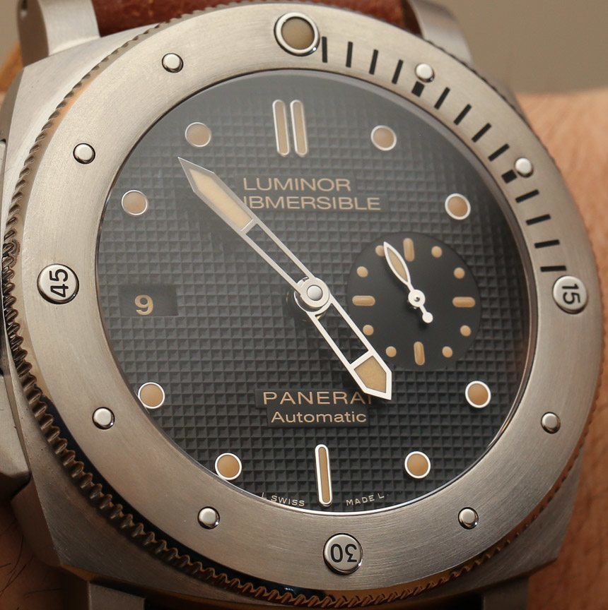 Panerai Luminor Submersible Left-Handed Titanio PAM569 Watch Hands-On Hands-On 